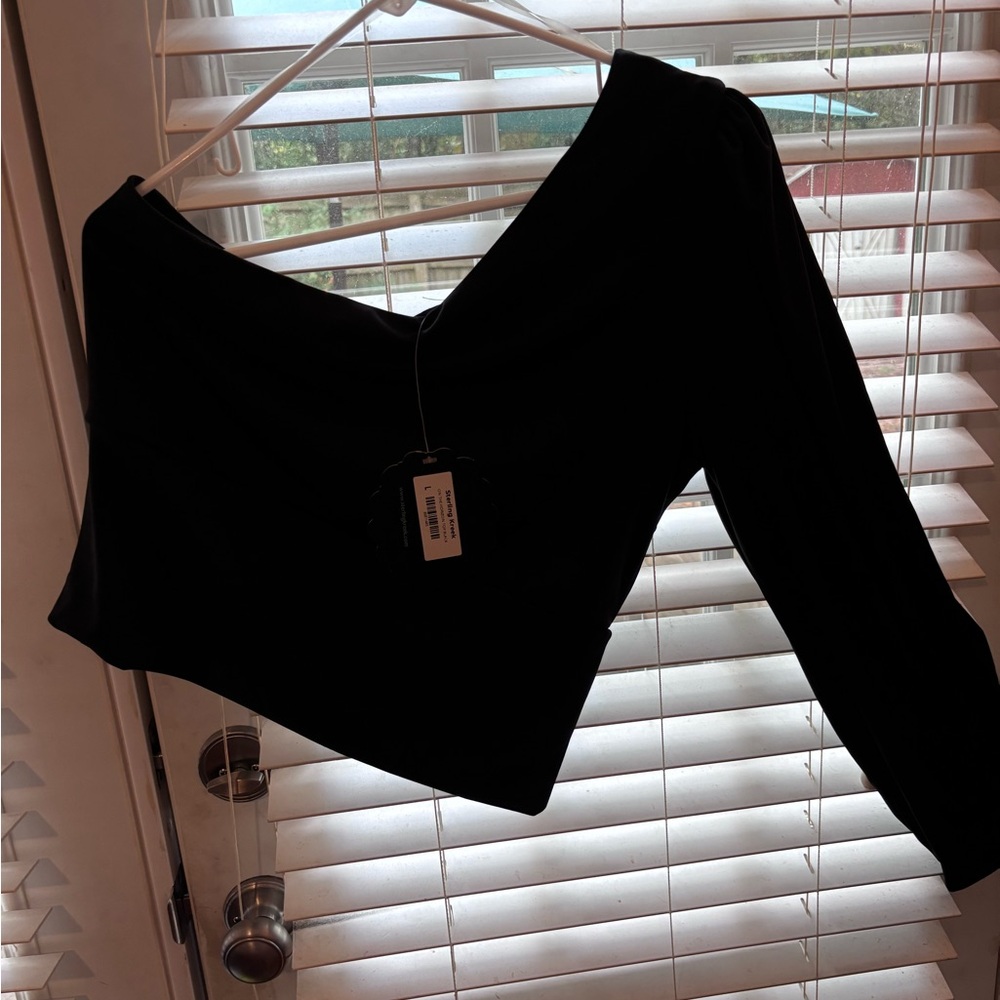 Crazy train Black One-Shoulder Top